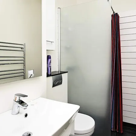 Cxlix Apartment *